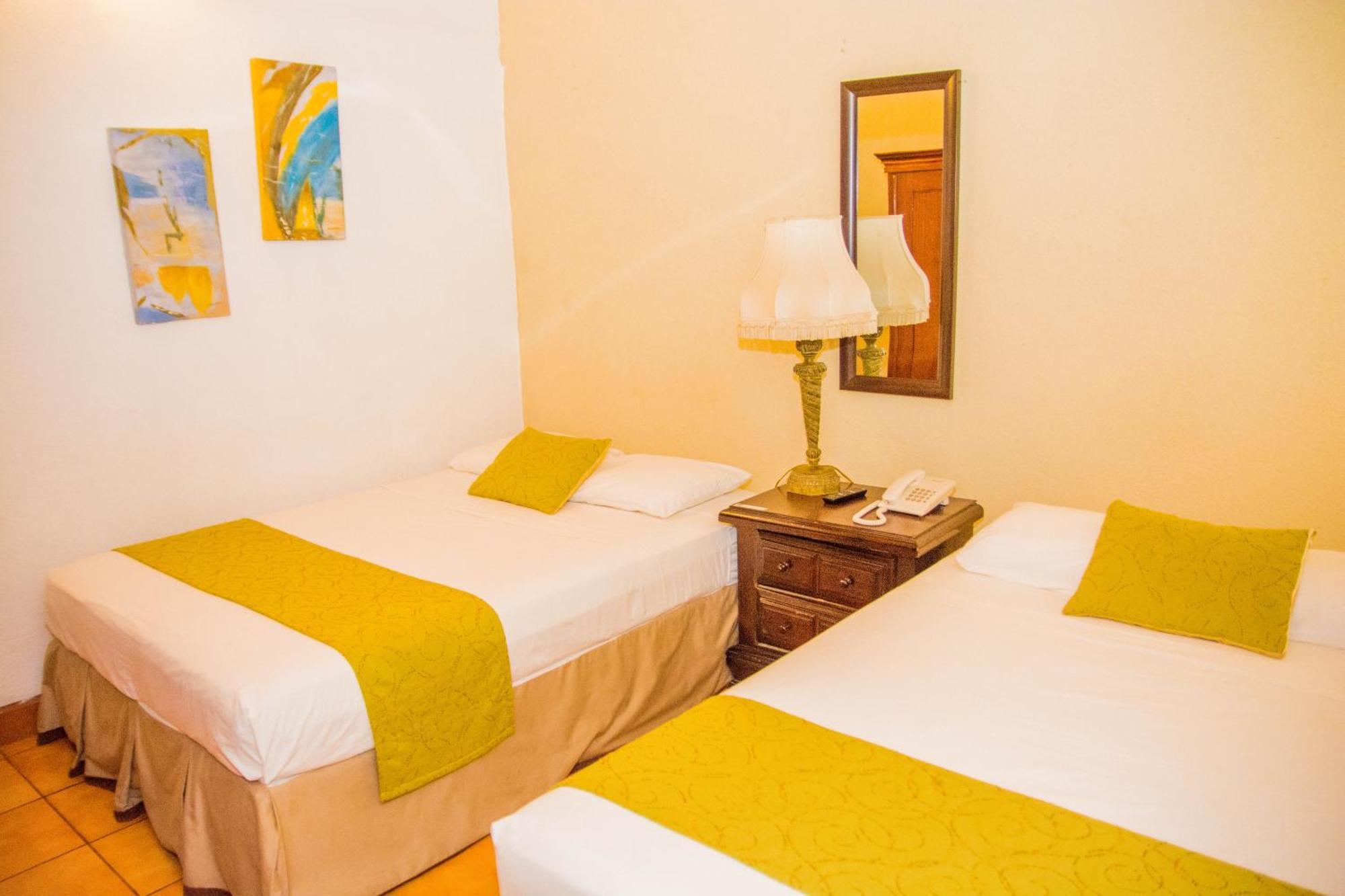 Hostal Fuente Castalia, B Y B León Eksteriør billede