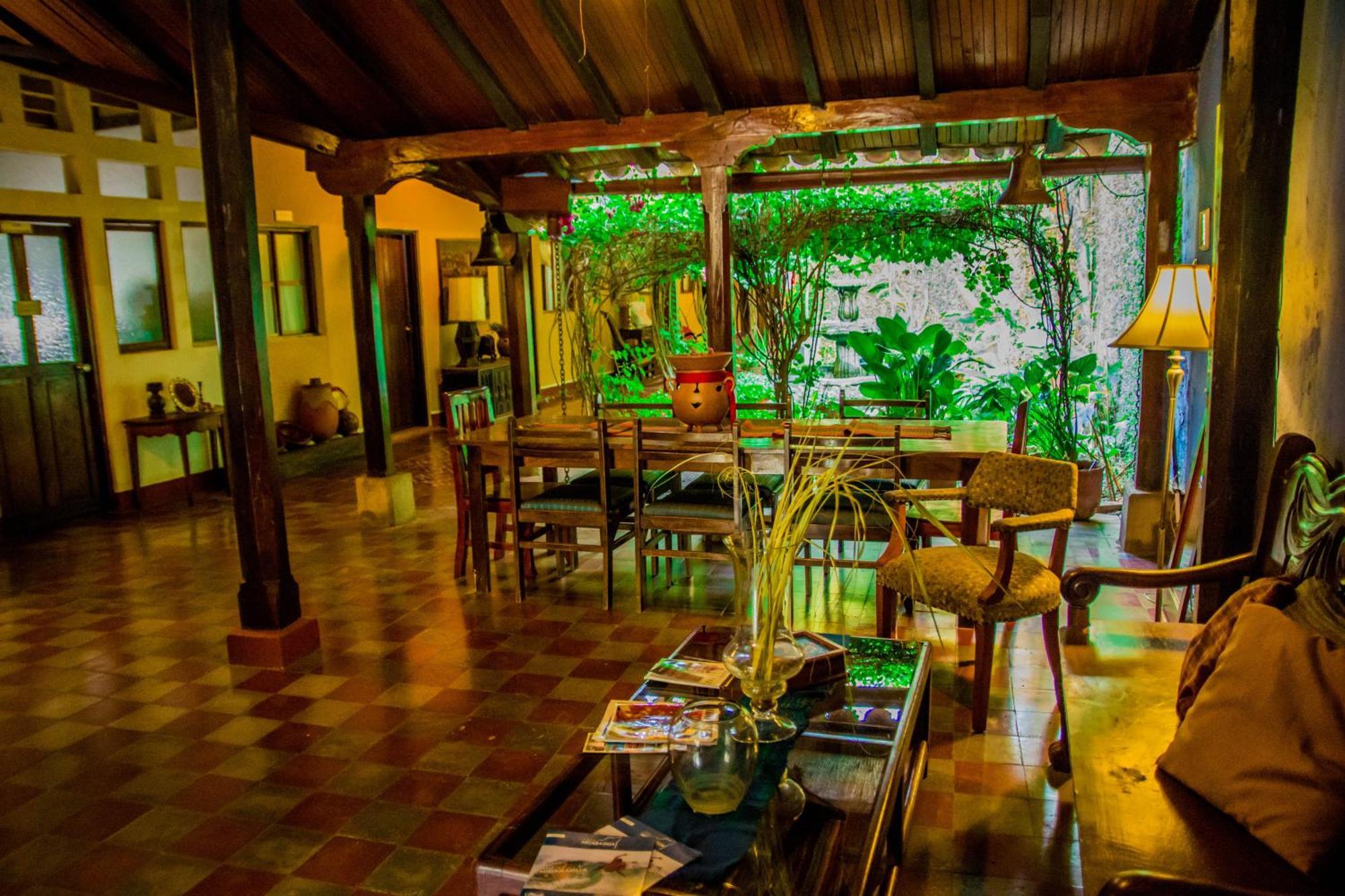 Hostal Fuente Castalia, B Y B León Eksteriør billede